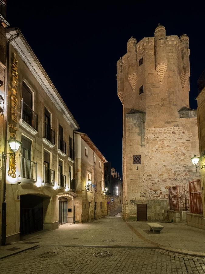 Luxor Torre Del Clavero Apartments Salamanca Exterior foto